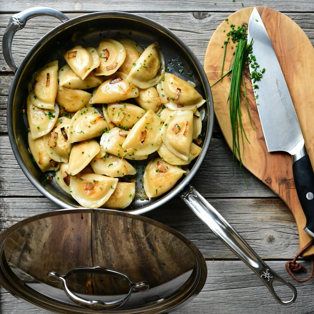 Hestan NanoBond Titanium Induction Sauté Pan & Lid - Medium & Large - Image 3