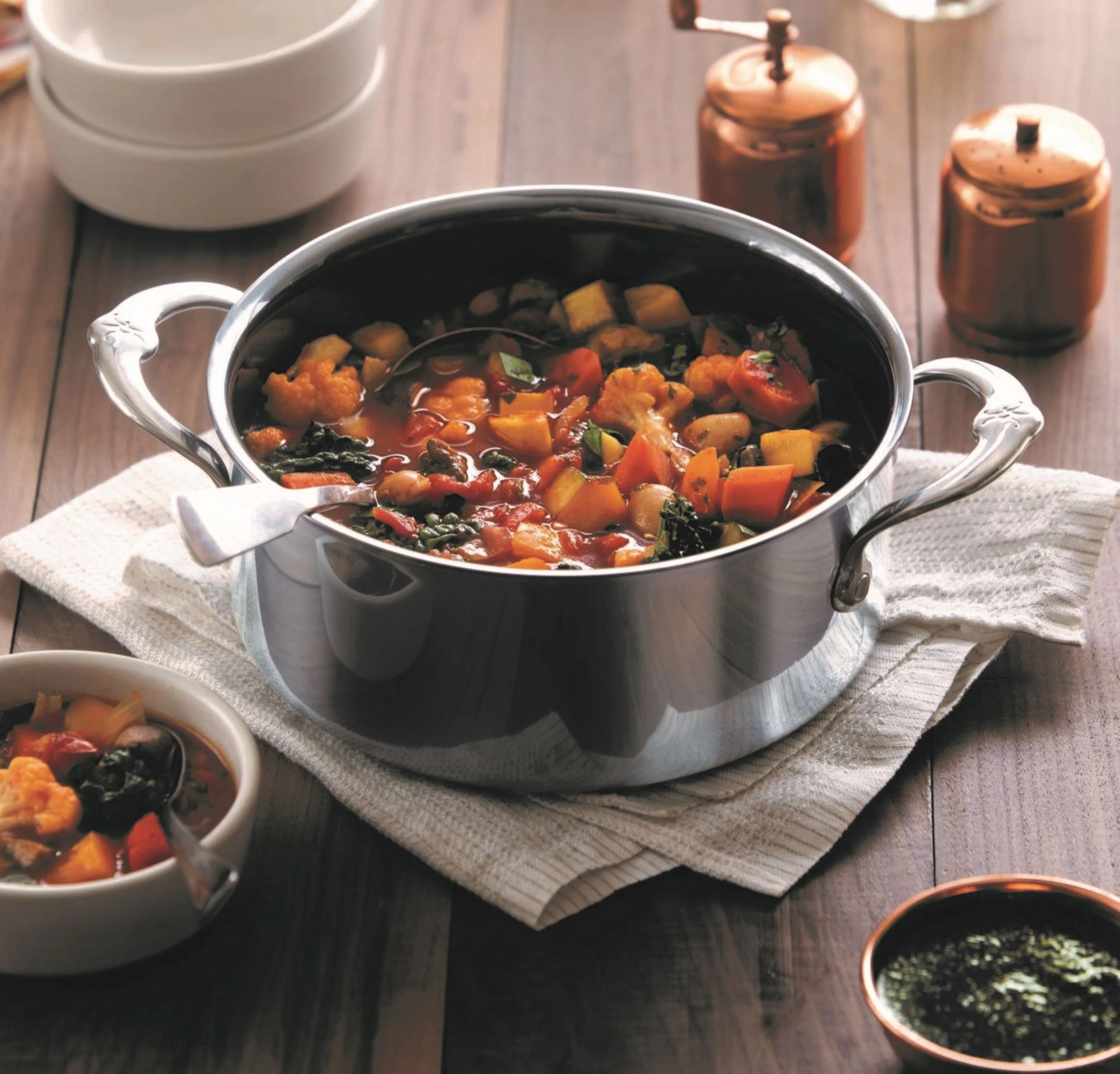 Hestan NanoBond Titanium Induction Skillet, Saucepan, Essential Pan & Soup Pot Set: 7 Piece - Image 4
